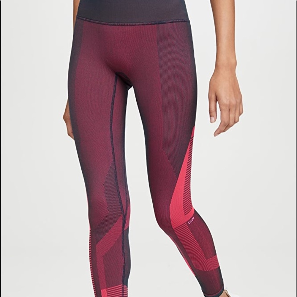🛑sold🛑LNDR  Fluro pink cosmos legging